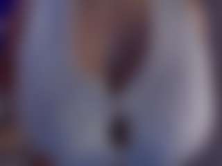Evaa's Live Sex Cam Show
