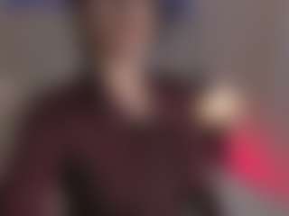 Evaa's Live Sex Cam Show