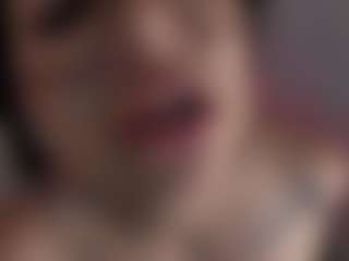 Evaa's Live Sex Cam Show