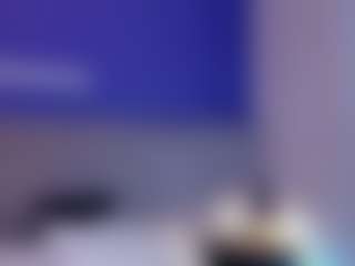 Evaa's Live Sex Cam Show