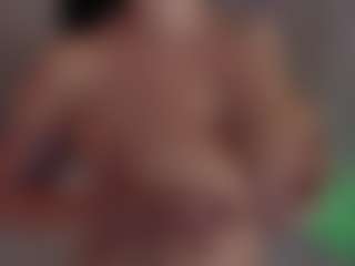 Evaa's Live Sex Cam Show