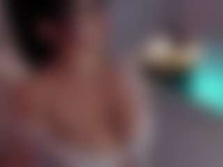 Evaa's Live Sex Cam Show
