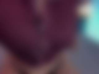 Evaa's Live Sex Cam Show