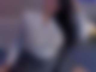 Evaa's Live Sex Cam Show