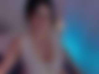 Evaa's Live Sex Cam Show