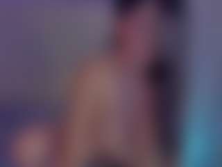 Evaa's Live Sex Cam Show