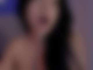Evaa's Live Sex Cam Show