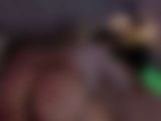 Evaa's Live Sex Cam Show