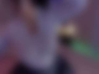 Live cam show with Evaa - Brown Hair on AdultVida.com