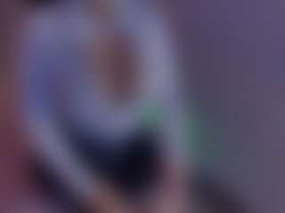 Evaa's Live Sex Cam Show