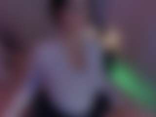Evaa's Live Sex Cam Show