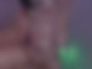 Evaa's Live Sex Cam Show