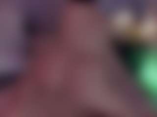 Evaa's Live Sex Cam Show