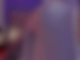 Live cam show with Evaa - Lovense on Milfs Live