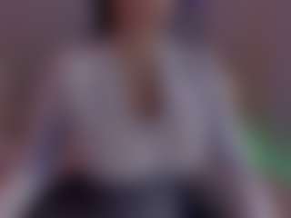 Live cam show with Evaa - Deepthroat on Uber Horny