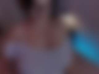 Evaa's Live Sex Cam Show