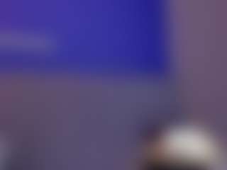Live cam show with Evaa - Butt Plug on madthumbs