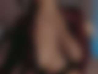 Evaa's Live Sex Cam Show
