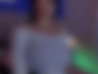 Live cam show with Evaa - Dildo Or Vibrator on Free Soda