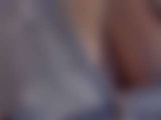 Evaa's Live Sex Cam Show