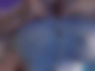 Evaa's Live Sex Cam Show