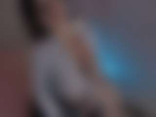 Evaa's Live Sex Cam Show