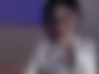 Evaa's Live Sex Cam Show