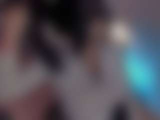 Evaa's Live Sex Cam Show