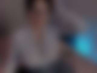Evaa's Live Sex Cam Show