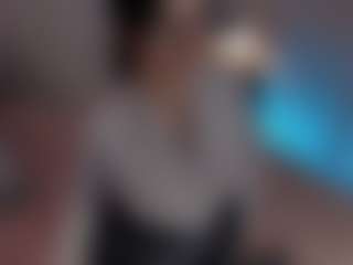 Evaa's Live Sex Cam Show