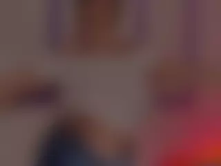 Evaa's Live Sex Cam Show