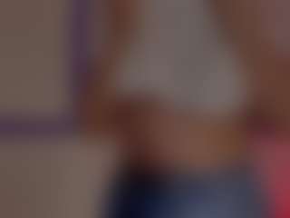 Evaa's Live Sex Cam Show