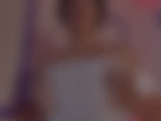 Evaa's Live Sex Cam Show