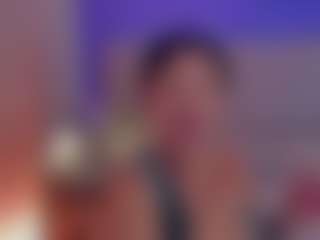 Evaa's Live Sex Cam Show