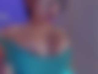 Evaa's Live Sex Cam Show