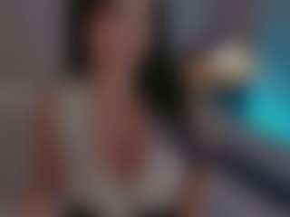 Evaa's Live Sex Cam Show