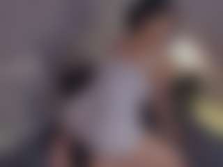 Evaa's Live Sex Cam Show