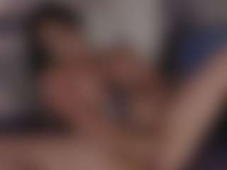 Evaa's Live Sex Cam Show