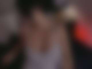 Evaa's Live Sex Cam Show