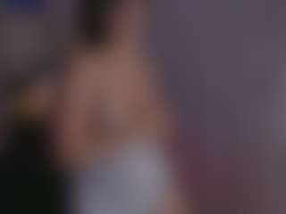 Evaa's Live Sex Cam Show