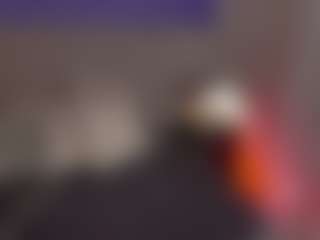 Evaa's Live Sex Cam Show