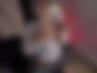 Evaa's Live Sex Cam Show