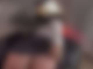 Evaa's Live Sex Cam Show