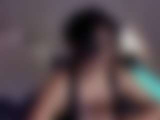 Live cam show with Evaa - Latina on 1on1-livenow | colombia