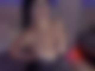Evaa's Live Sex Cam Show
