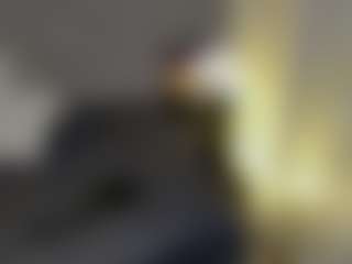 Evaa's Live Sex Cam Show