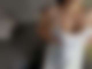 Evaa's Live Sex Cam Show