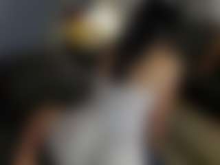 Evaa's Live Sex Cam Show