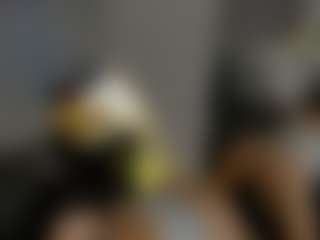 Evaa's Live Sex Cam Show