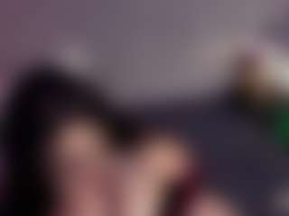 Evaa's Live Sex Cam Show